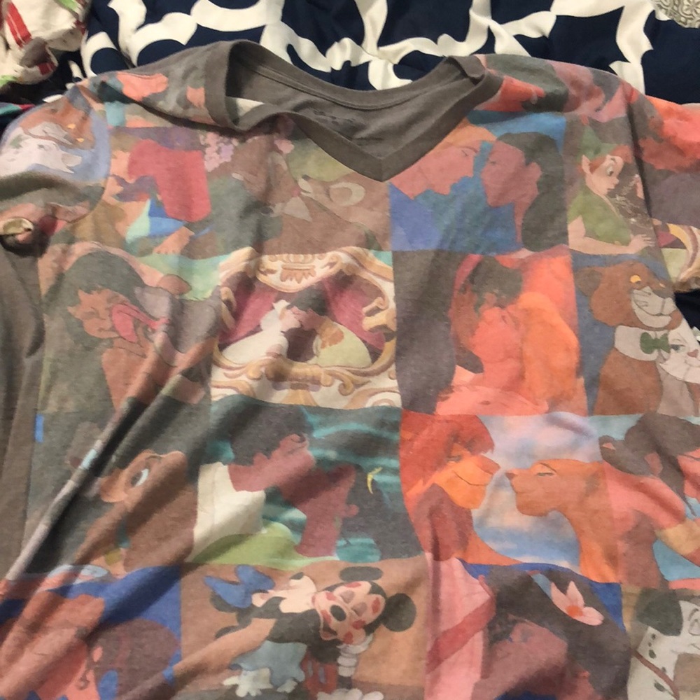 Disney Store kissing couples shirt